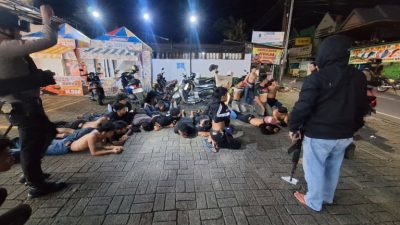 Tim Gabungan Polres Maros Ringkus 10 Anggota Geng Motor, Serang Warga Pakai Busur Panah dan Parang   