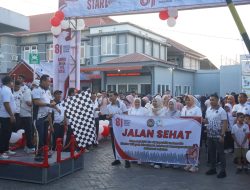 Ikuti Jalan Santai HUT ke-81 RI, Lapas Kelas IIB Maros Pererat Silaturahmi Jajaran Pemasyarakatan